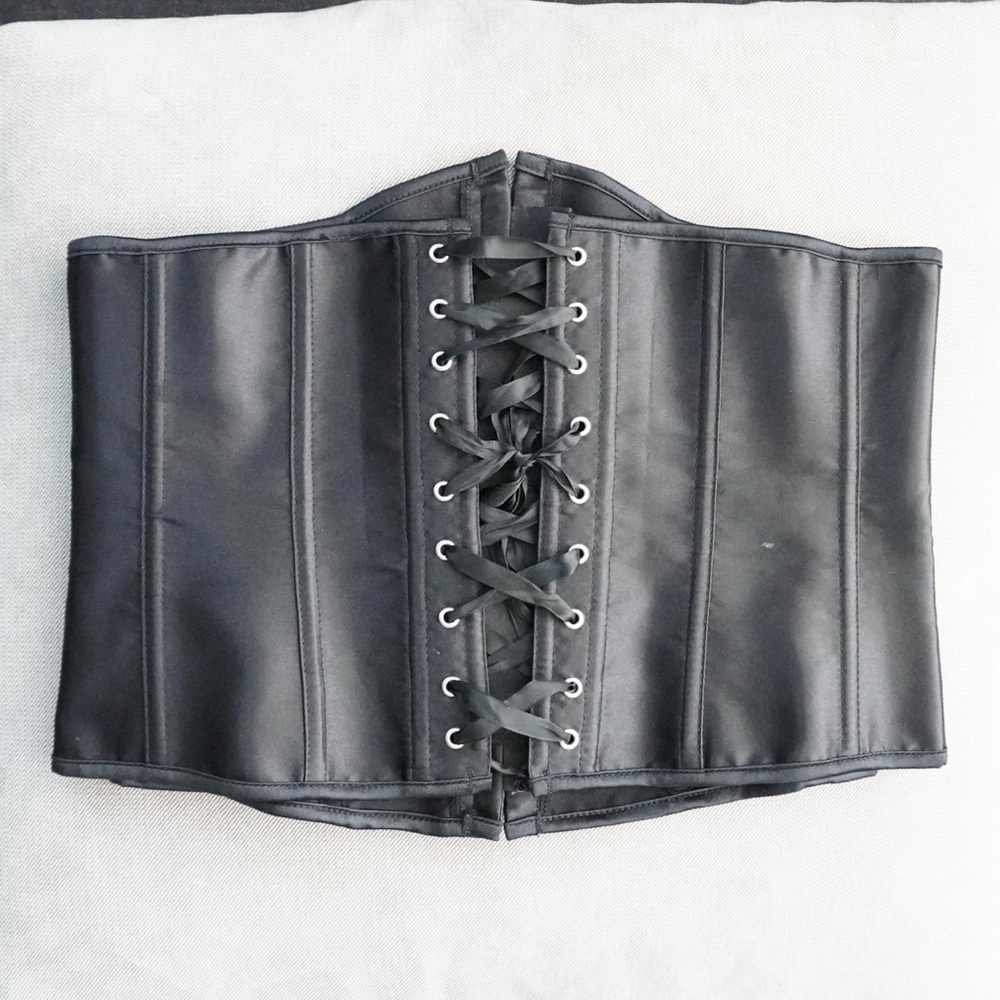 Black Corset-Style . One size